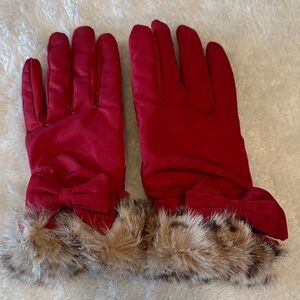Women’s rabbit fur lined gloves